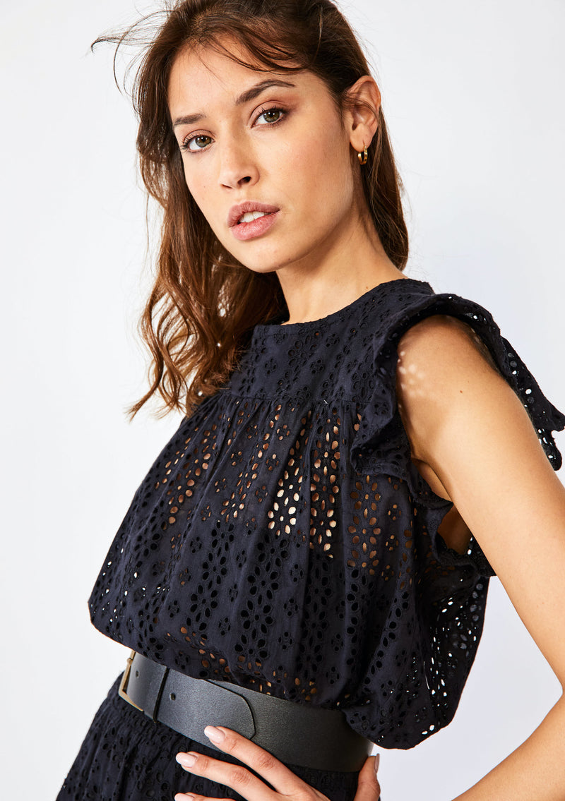 Top Frioule // Broderie anglaise noire